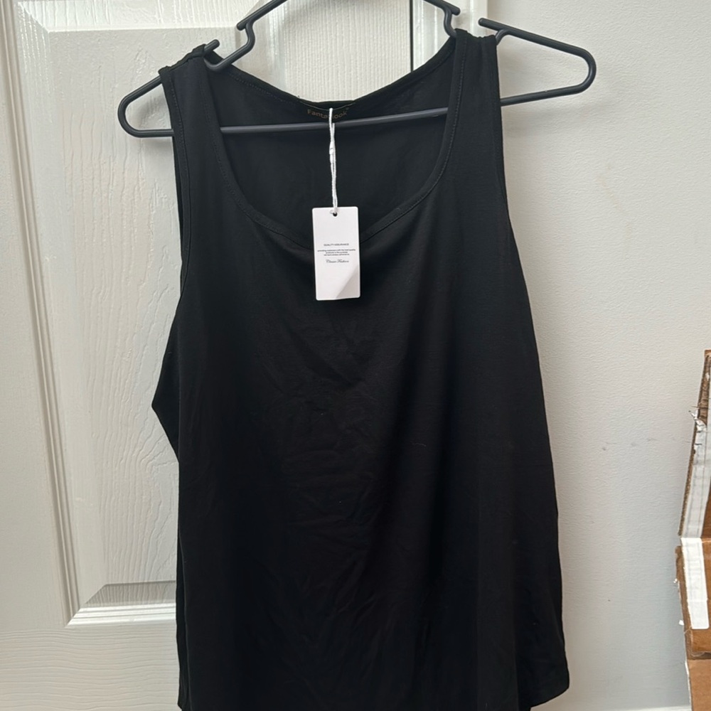 NWT-women’s black tank top